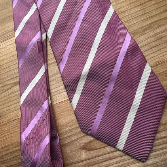 Burberry London Silk Tie - Picture 7 of 9